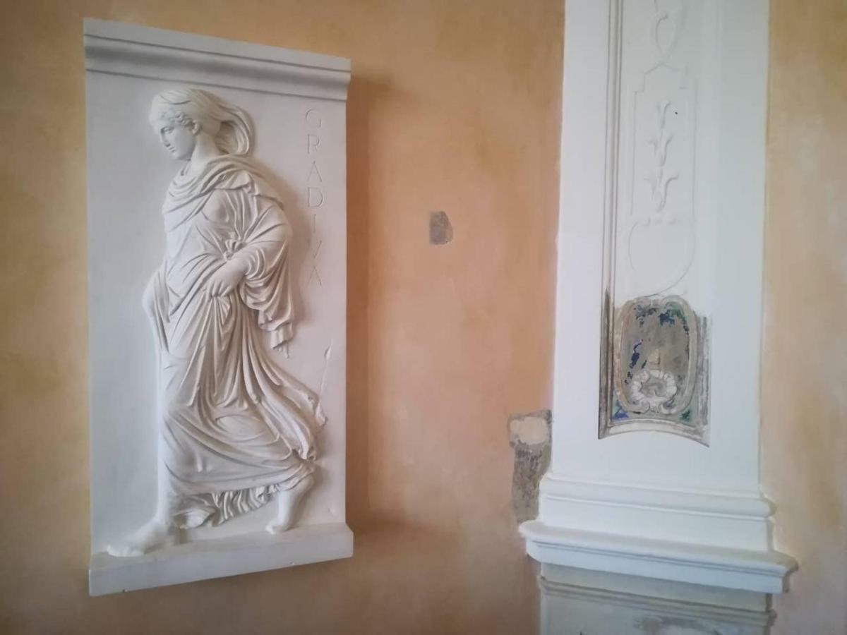 Boutique Apartment Urbino Eksteriør bilde