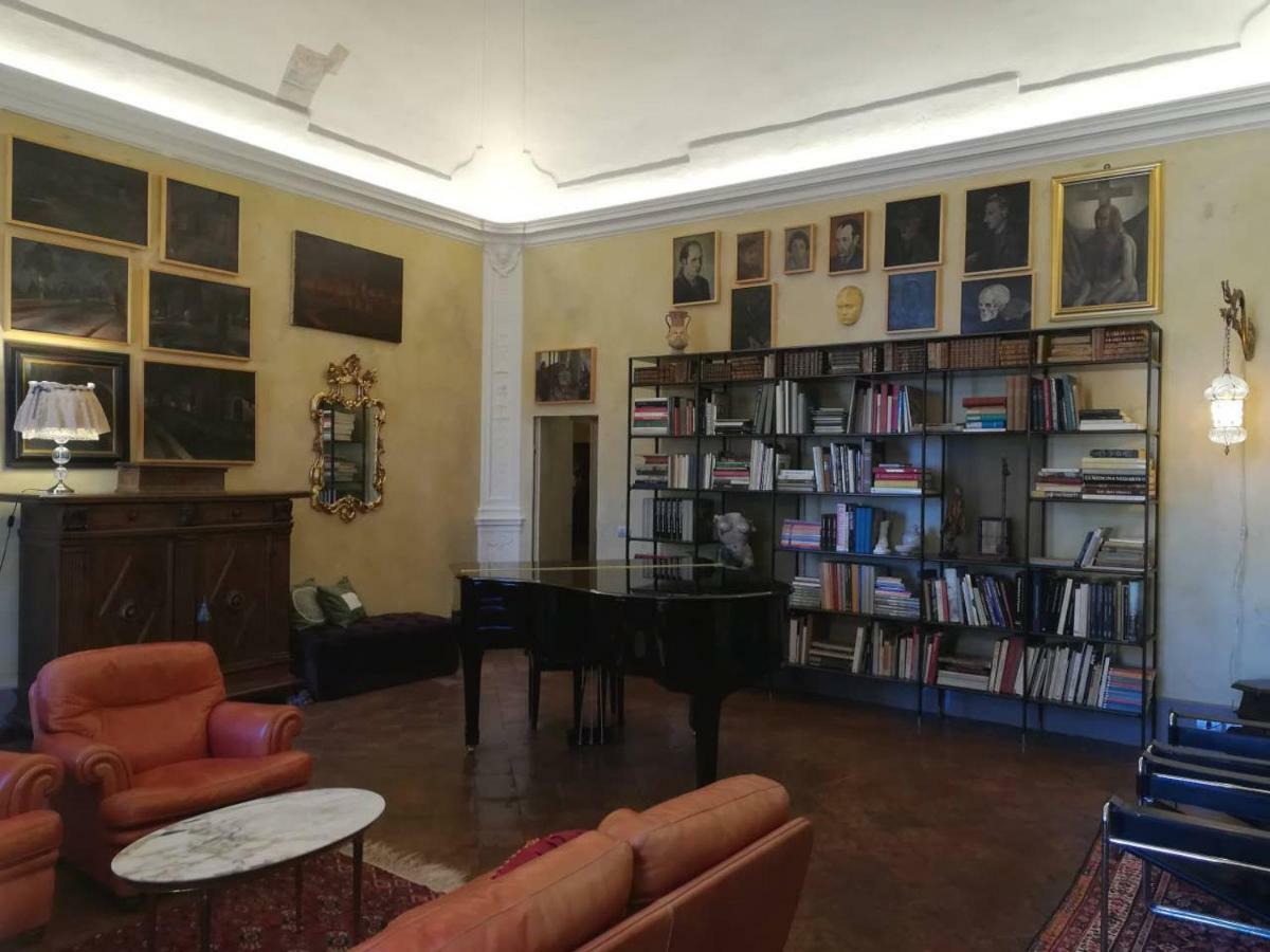 Boutique Apartment Urbino Eksteriør bilde